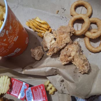 Eksik Ve Soğuk Sipariş, Sorumsuz Çalışanlar: Popeyes Forum AVM'de Sürekli Mağduriyet