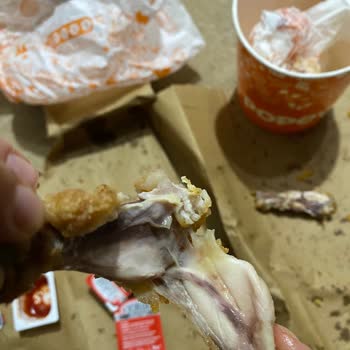 Eksik Ve Soğuk Sipariş, Sorumsuz Çalışanlar: Popeyes Forum AVM'de Sürekli Mağduriyet