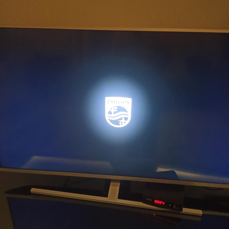 Yazılım Güncellemesi Sonrası Philips TV Açılmıyor Ve Logo Ekranında Takılı Kalıyor
