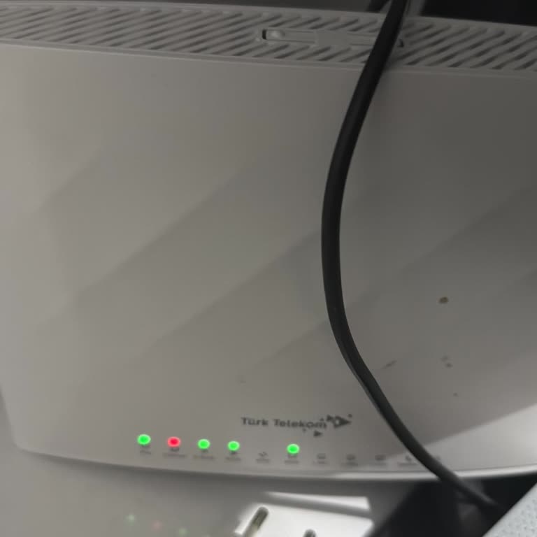 Altyapı Sorunu Nedeniyle Haftalardır İnternetsiz Kaldık