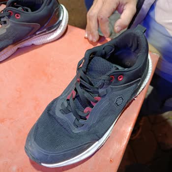 Az Kullanılan Ayakkabıda Erken Yırtılma Ve Garanti Hayal Kırıklığı