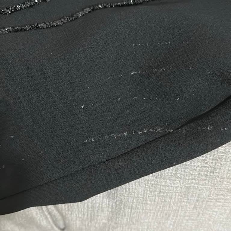 Satın Aldığımız Feracenin Taşları İlk Giyimde Döküldü İlgisizlik Yaşadık