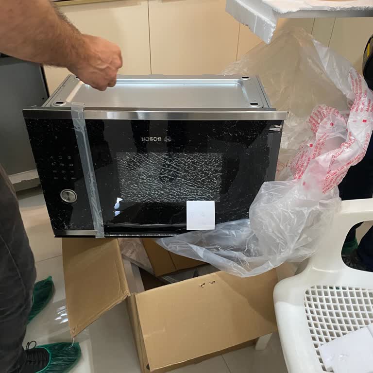 Kullanılmamış Mikrodalga Fırının Kırık Çıkması Ve Değişim Sorunu