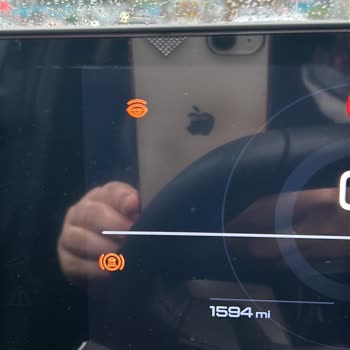 Peugeot 3008'de Ekran Ve Kilometre Sorunu, Yetersiz Servis Deneyimi