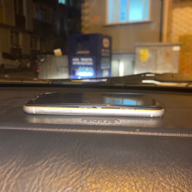 EasyCep'ten Alınan İphone 11'in Bataryası Kısa Sürede Şişti