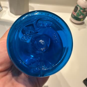 I Suspect My La Roche Posay Face Wash Is Fake Due to Skin Reaction and Odd Packaging