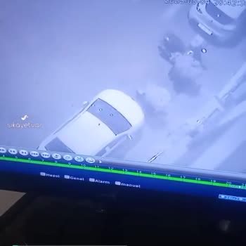 Vigo Kurye Aracıma Vurup Kaçmış!