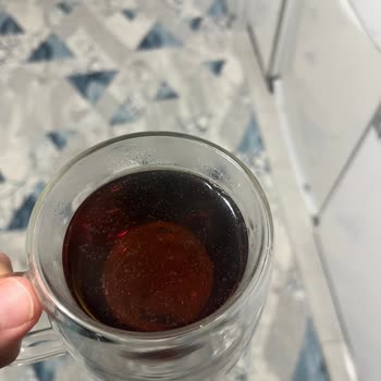 Aldığım Çaycıdan Kireçli Ve Yağlı Kalıntılar Çıkıyor