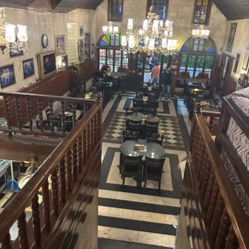 Tahmis Kahvesi Misafirlere Haksız Masa Değişikliği ve Kötü Hizmet