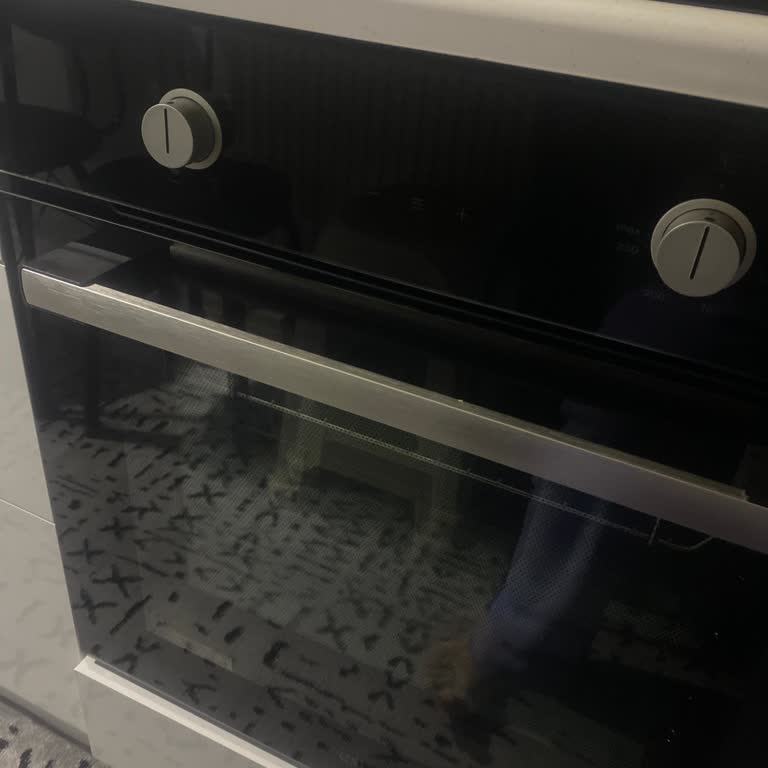 Esty Fırın Kullanımı Sırasında Duman Ve Yangın Tehlikesi Yaşadık