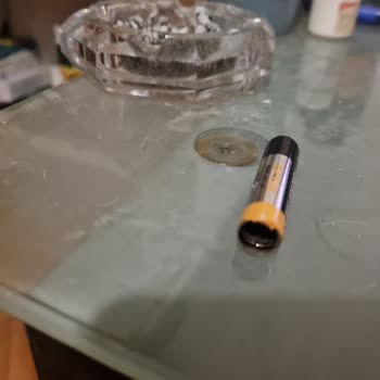 Ambalajında Patlayan Kalem Pil Şok Yaşattı