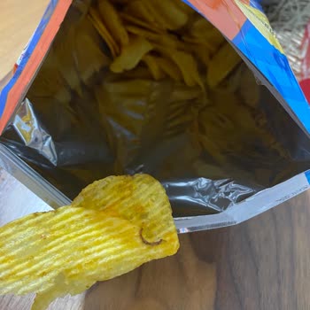 Ruffles Peynir Soğanlı Cipste Kıl Şoku Ve Hijyen Endişesi