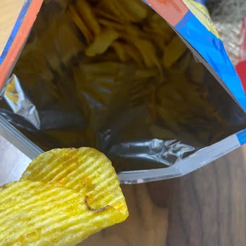 Ruffles Peynir Soğanlı Cipste Kıl Şoku Ve Hijyen Endişesi