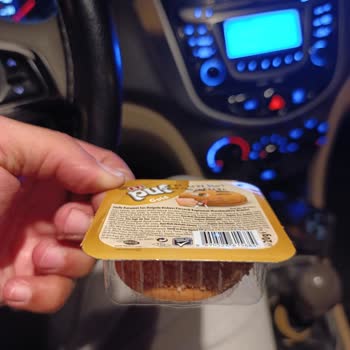 Eti Puf Gold'un Ortasındaki İlginç Delik Şaşırttı