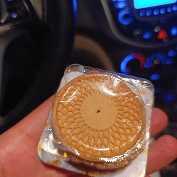 Eti Puf Gold'un Ortasındaki İlginç Delik Şaşırttı