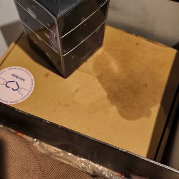 Kargo Paketim Bilgilendirme Yapılmadan Kapıcıya Bırakıldı, Ürünlerim Kırıldı Ve Zararım Karşılanmadı