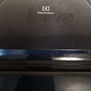 Electrolux Airfry Tabanında Beklenmedik Paslanma Ve Temizlik Sorunu
