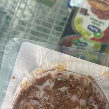 Dana Kavurma Ambalajında Saç Teli Şoku