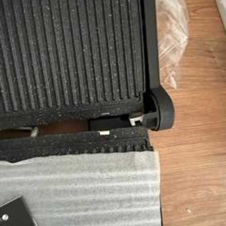 Kırık Ürün Ve Yetersiz Müşteri Hizmeti Nedeniyle Büyük Hayal Kırıklığı