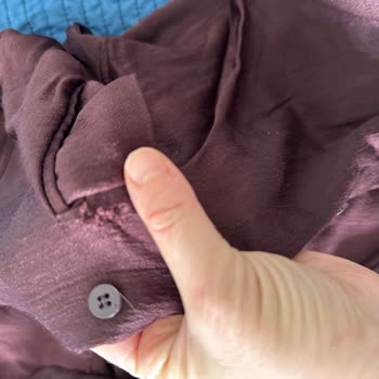 Zara'dan Aldığım Saten Gömlek İki Kullanımda Yırtıldı, Hayal Kırıklığı