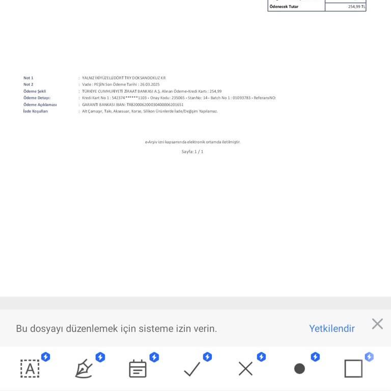 Yeni Alınan Çorap İlk Giyimde Yırtıldı, Hayal Kırıklığı!
