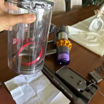 Dyson V15 Süpürge İlk Kullanımda Kırıldı, Güvenim Sarsıldı