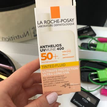 La Roche Renkli Güneş Kreminde Baharat Kokusu Ve Orijinallik Şüphesi