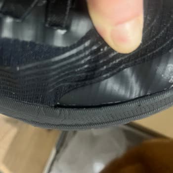 Skechers Ayakkabıda Taban Yarılması Ve Çözüm Sunulmaması Mağduriyeti