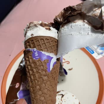 Dondurma Paketinde Hijyen Ve Güven Sorunu Yaşadım