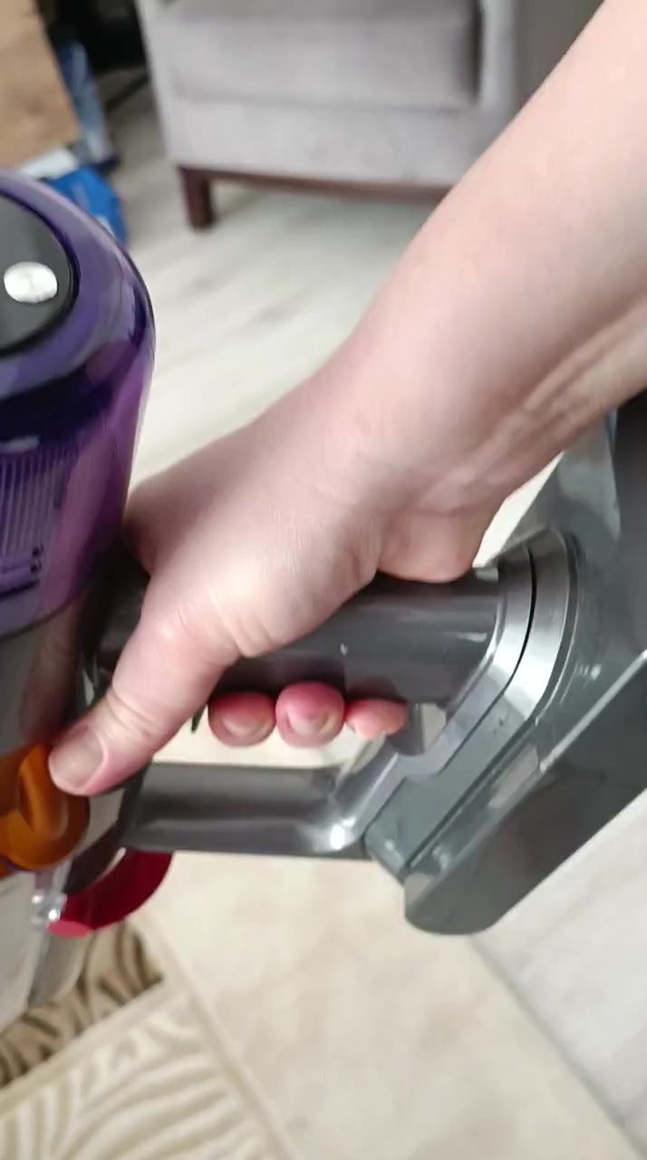 Dyson V15 Detect Absolute wiederholt Defekt nach Garantieende trotz Austausch Videovorschaubild