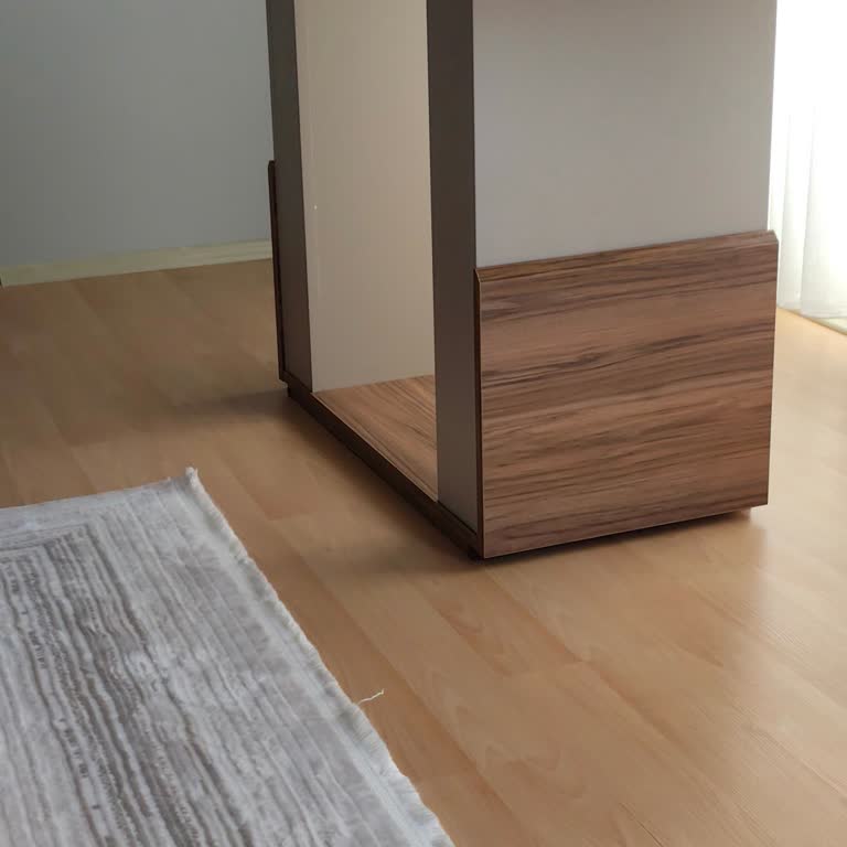 Düğün Seti Teslimatında Sandalyeler 1 Aydır Gelmiyor, Kimse İlgilenmiyor