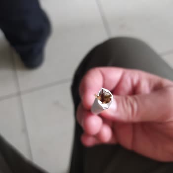 Sigara Kalitesindeki Düşüş Ve İçinden Çıkan Yabancı Maddeler