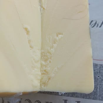 Peysan Peynirin İçinden Çıkan Kıl Hijyen Konusunda Endişe Yarattı