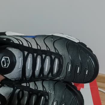 Barçın'dan Alınan Nike Ayakkabıda Açılma Sorunu Ve Olumsuz İade Deneyimi