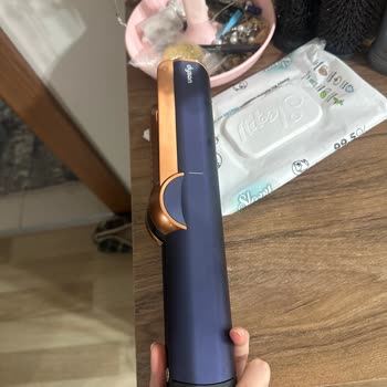 My Dyson Airstrait Burned My Hair After Just 3 Uses and Support Refused to Help