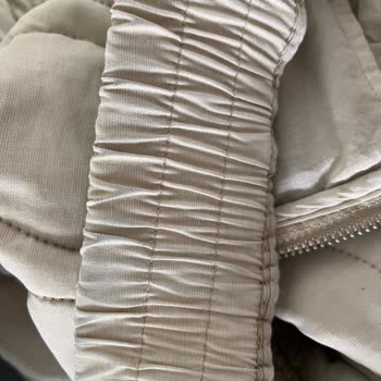 Zara Jeanim Renk Veriyor Kıyafetlerim Mahvoldu