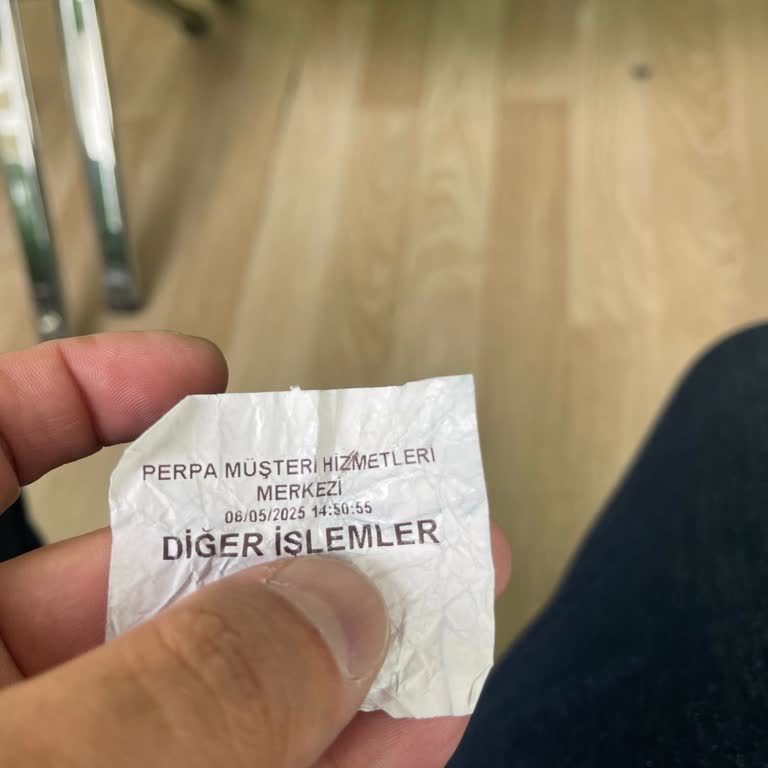 CK Boğaziçi Elektrik'te Uzun Sıra Ve Yetersiz Personel Sorunu