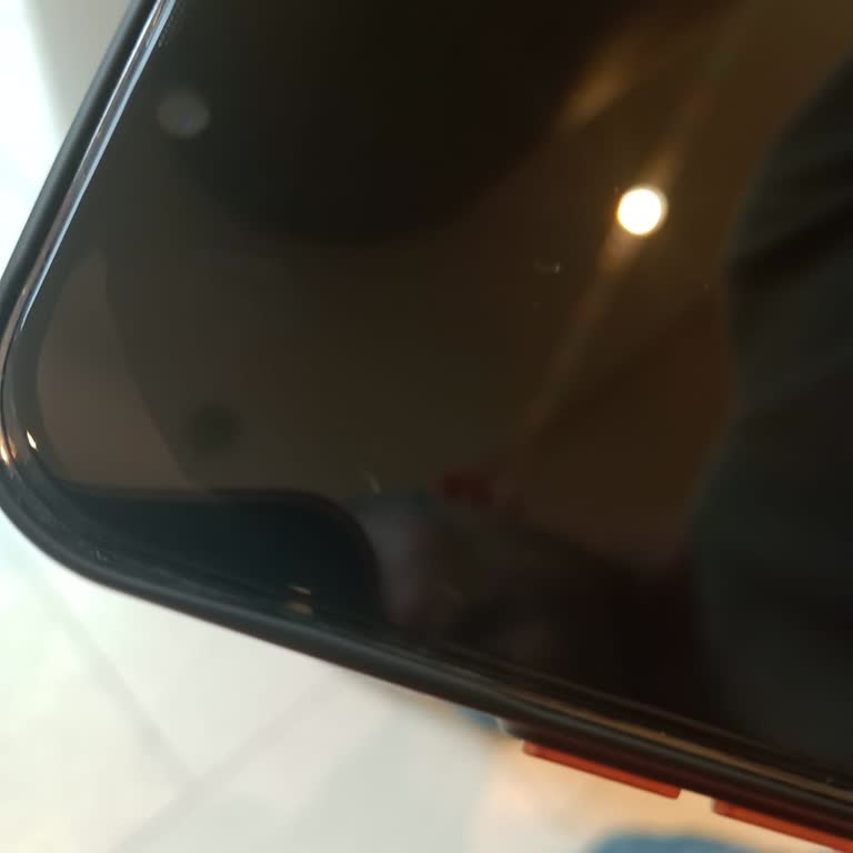 Ekran Koruyucu Kısa Sürede Sorun Çıkardı, Destek Alamadım