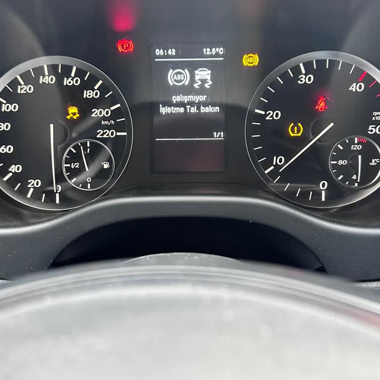 Mercedes Vito'da ABS Arızası Ve Elektronik Sorunlar Çözülmüyor