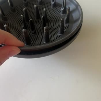 Dyson Saç Kurutma Makinesi Parçası Kısa Sürede Kırıldı Garanti Dışı Kaldı