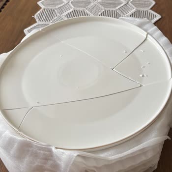 Kırık Tabaklar 2 Aydır Teslim Edilmedi, Evlilik Öncesi Mağduriyet Yaşıyorum