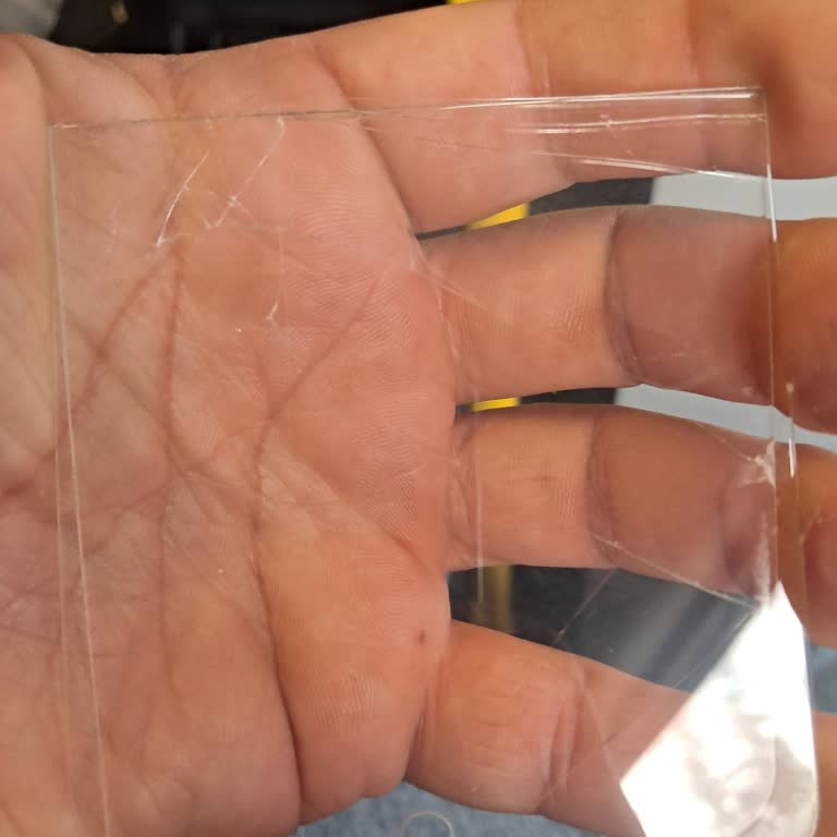 Ekran Koruyucu Montajında Yetersiz Hizmet Ve Memnuniyetsizlik