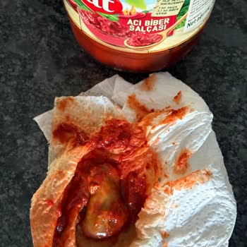 Salça Kavanozunda Fare Şoku!