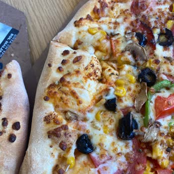 Konya Şubesinde Pizza Kalitesi ve Hijyen Sorunu