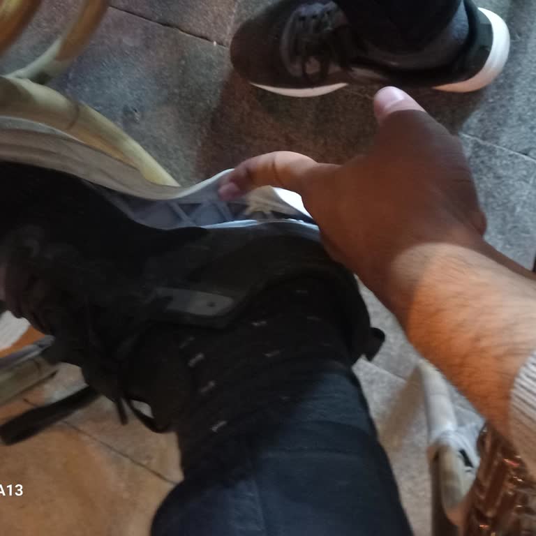 FLO'dan Aldığım Ayakkabının Tabanı Kısa Sürede Açıldı