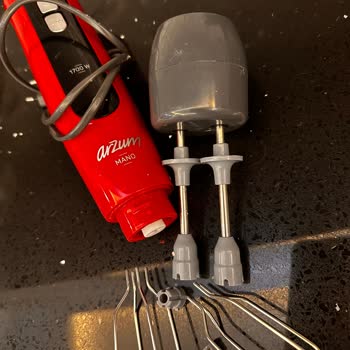 Arzum Mikserin Parçaları Hamurun İçinde Dağıldı