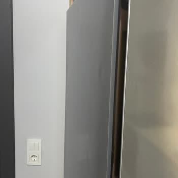 Sıfır Alınan Bosch Buzdolabında Göçük Ve Yetersiz Çözüm Mağduriyeti