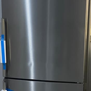 Sıfır Alınan Bosch Buzdolabında Göçük Ve Yetersiz Çözüm Mağduriyeti