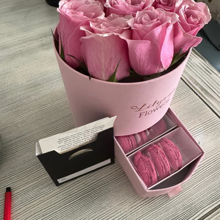 Teslim Edilmeyen Çiçek, Kırık Ve Solmuş Ürünle Hayal Kırıklığı