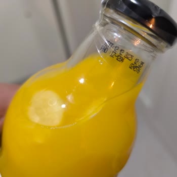 Aldığım Meyve Suyunda Küfe Benzeri Parçalar Çıktı